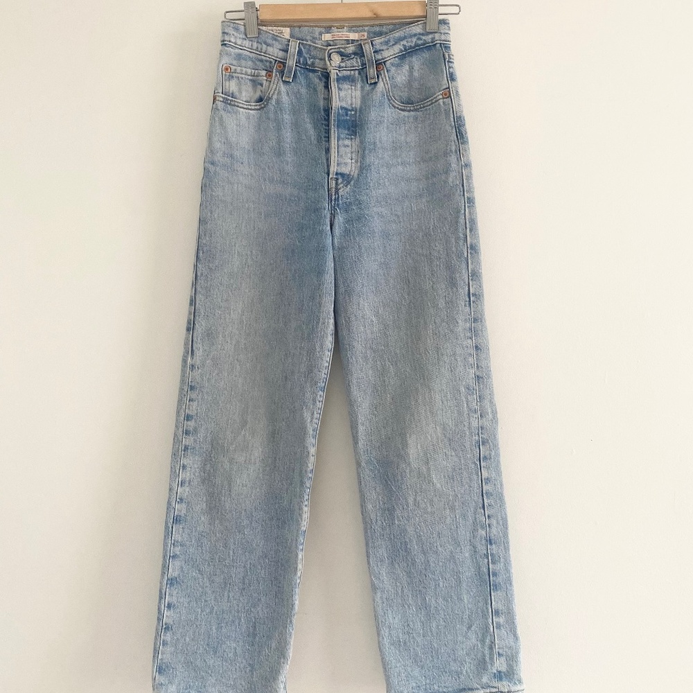 Levi’s Ribcage Straight size 25